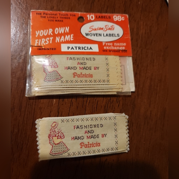Vintage "Patricia" Labels For Handmade Gifts 16 Count - Picture 2 of 3